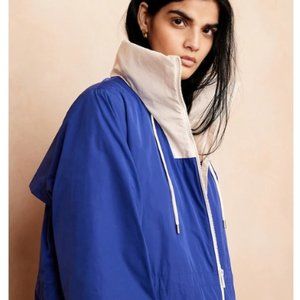 Banana Republic Blue and Cream Packable Rain Jacket